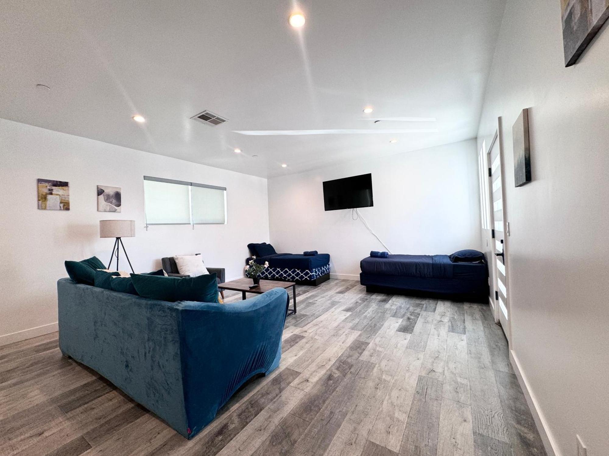 Cheerful 4Br Home With Parking In East Hollywood Лос Анджелис Екстериор снимка